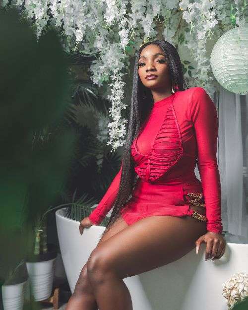 “Go Listen to Someone Else” – Simi Blasts Fan Who Told Her to Change Her Sound