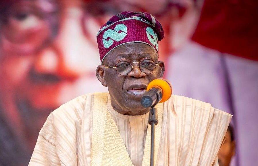 Tinubu Commissions 20 CNG Buses at Presidential Villa